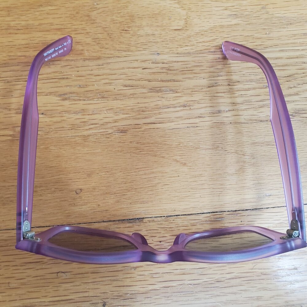 Ray Ban Wayfarer Sunglasses Ice Pop Strawberry - Picture 2 of 8